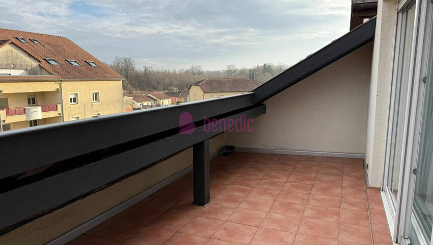 59845522c - Attribut alt par défaut.