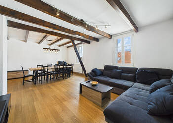 59846241a - Attribut alt par défaut.