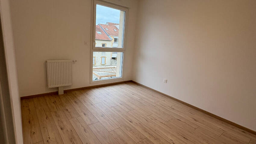 59774203c - Attribut alt par défaut.