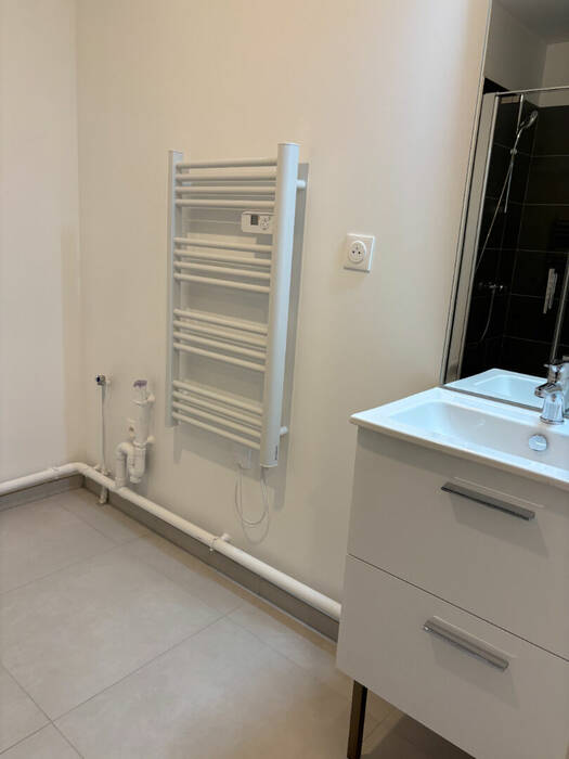 59774203d - Attribut alt par défaut.