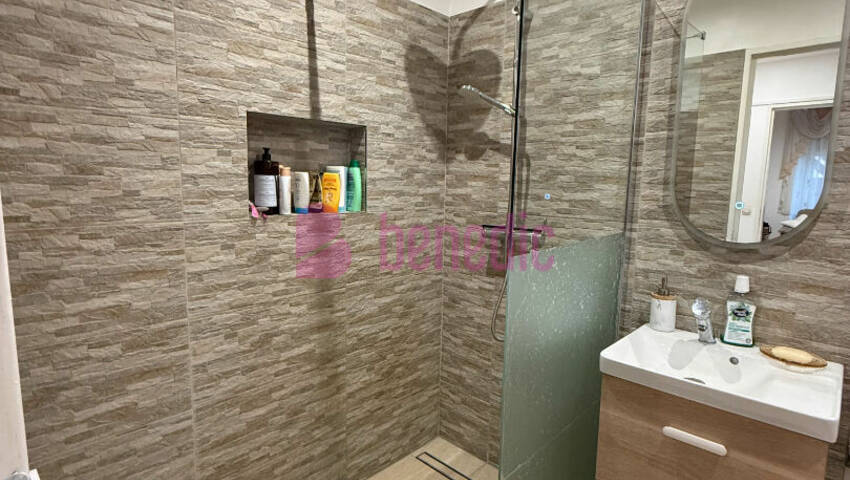 59853604c - Attribut alt par défaut.