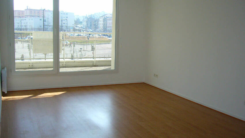 15198630a - Attribut alt par défaut.