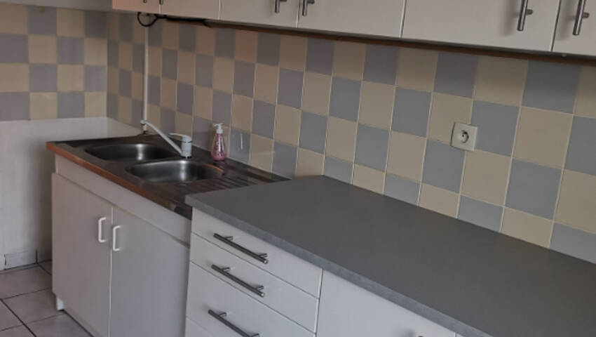 15198630b - Attribut alt par défaut.