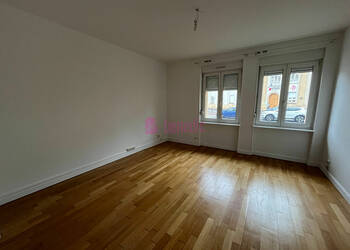 59697267a - Attribut alt par défaut.