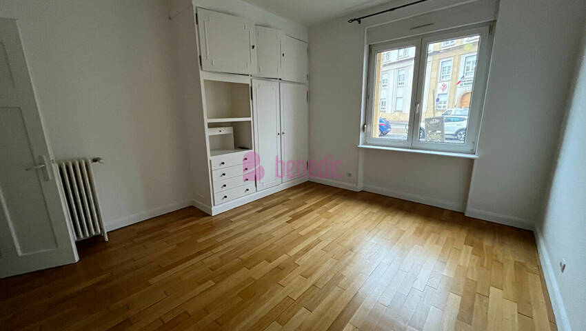 59697267e - Attribut alt par défaut.