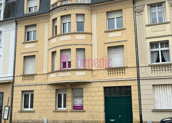 59697267a - Attribut alt par défaut.