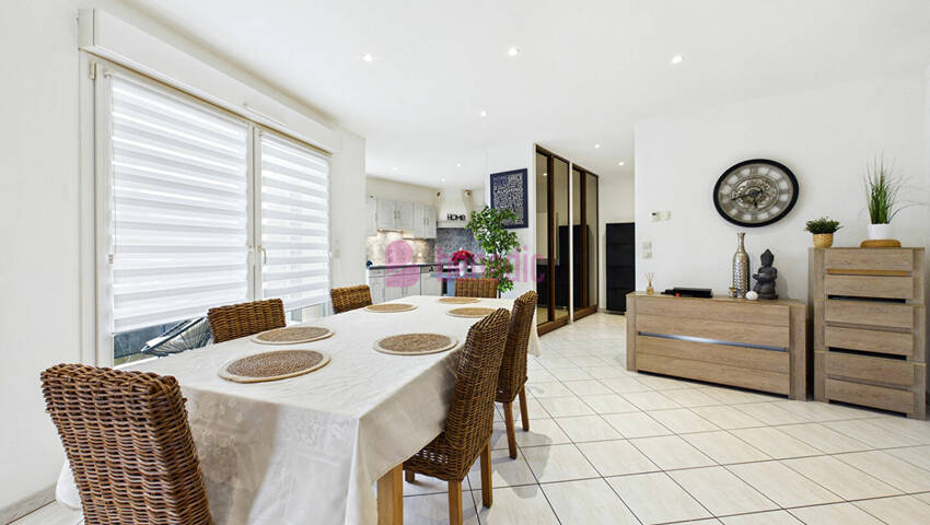 59784930e - Attribut alt par défaut.