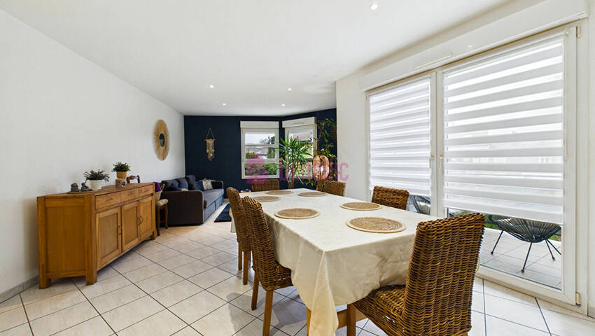 59784930f - Attribut alt par défaut.