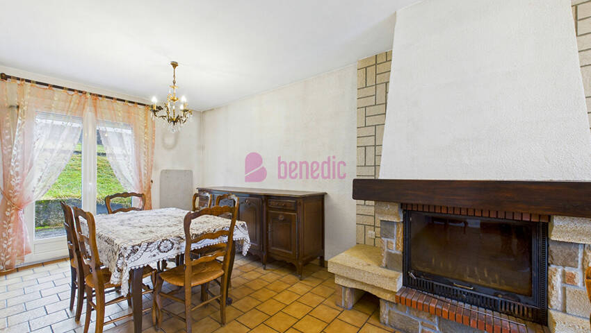 58924219g - Attribut alt par défaut.