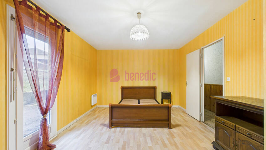 58924219l - Attribut alt par défaut.