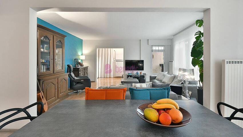 59792737c - Attribut alt par défaut.