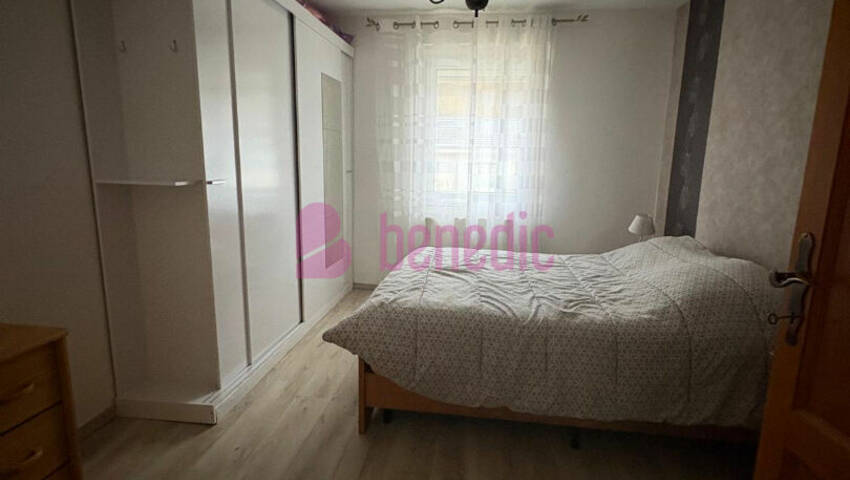 59844923d - Attribut alt par défaut.