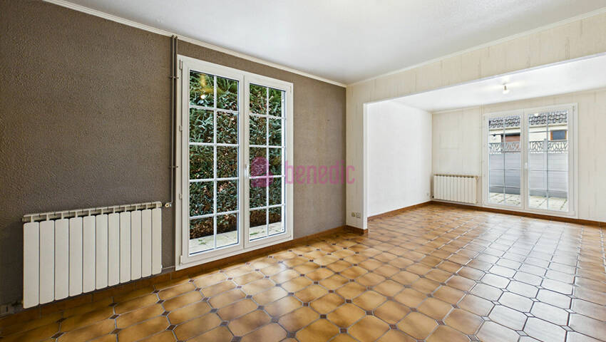 59769669d - Attribut alt par défaut.