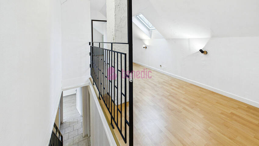 59769669m - Attribut alt par défaut.