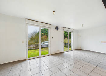 59824957b - Attribut alt par défaut.