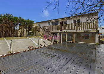 58733142b - Attribut alt par défaut.