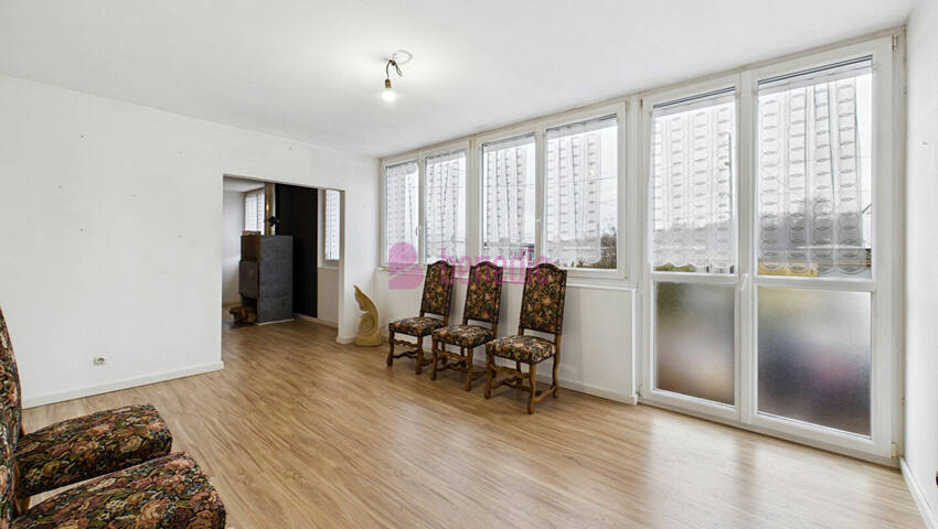 58733142j - Attribut alt par défaut.