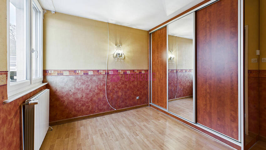 58733142m - Attribut alt par défaut.