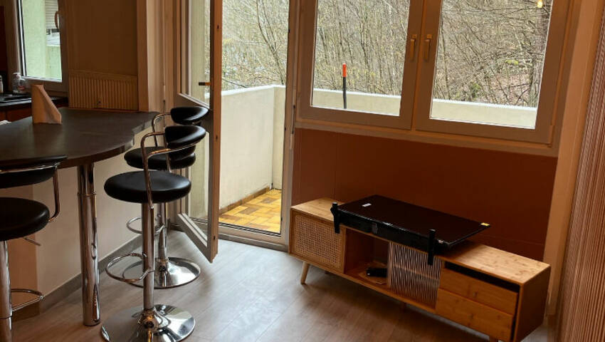 59925254b - Attribut alt par défaut.