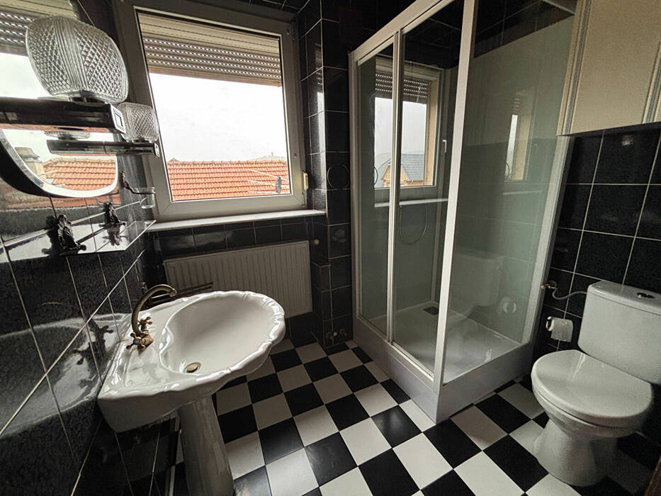 59791214c - Attribut alt par défaut.