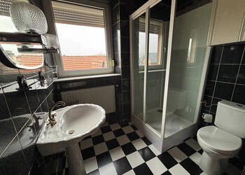 59791214c - Attribut alt par défaut.