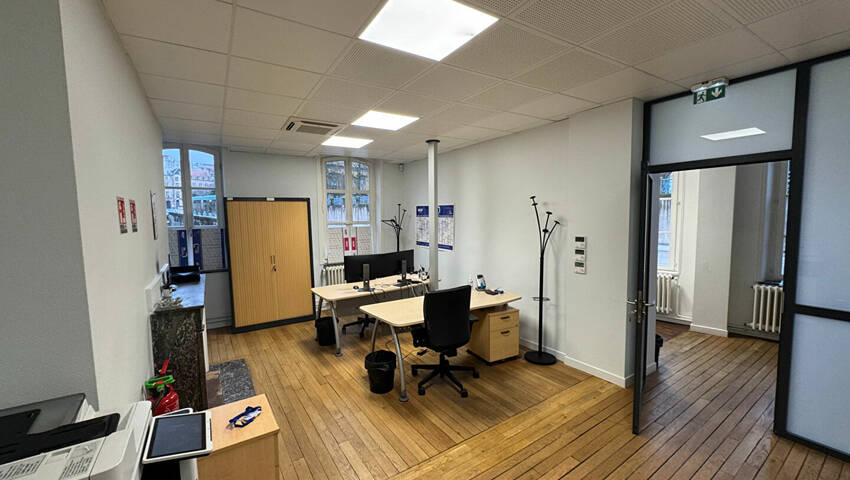 59970226b - Attribut alt par défaut.