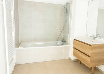 59975203b - Attribut alt par défaut.