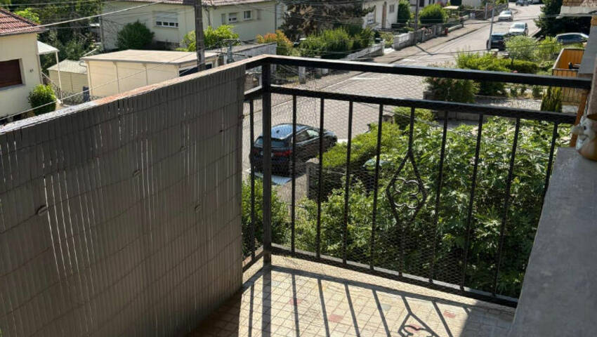 59986156c - Attribut alt par défaut.