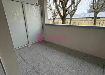 59979343b - Attribut alt par défaut.