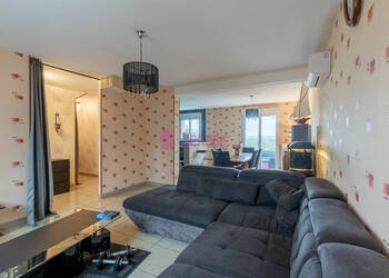 59317093c - Attribut alt par défaut.