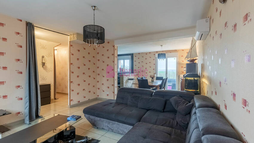 59317093c - Attribut alt par défaut.