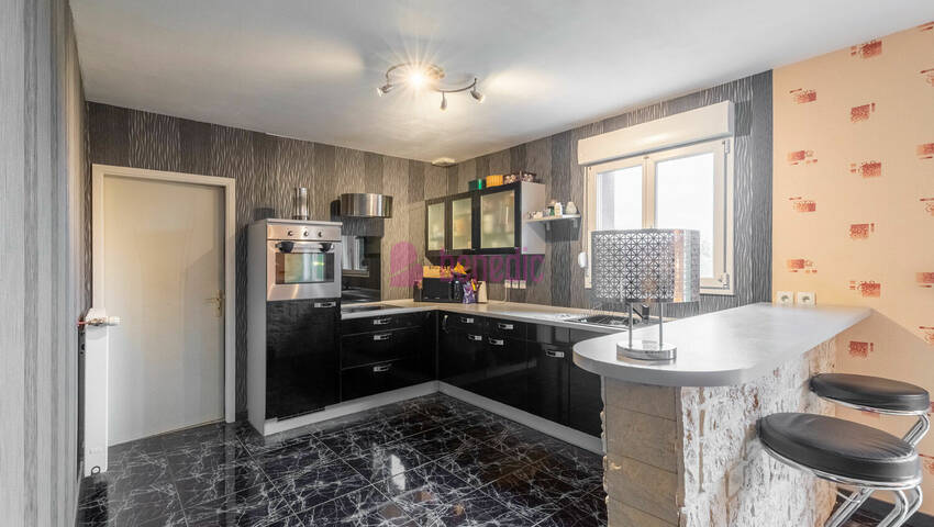 59317093f - Attribut alt par défaut.