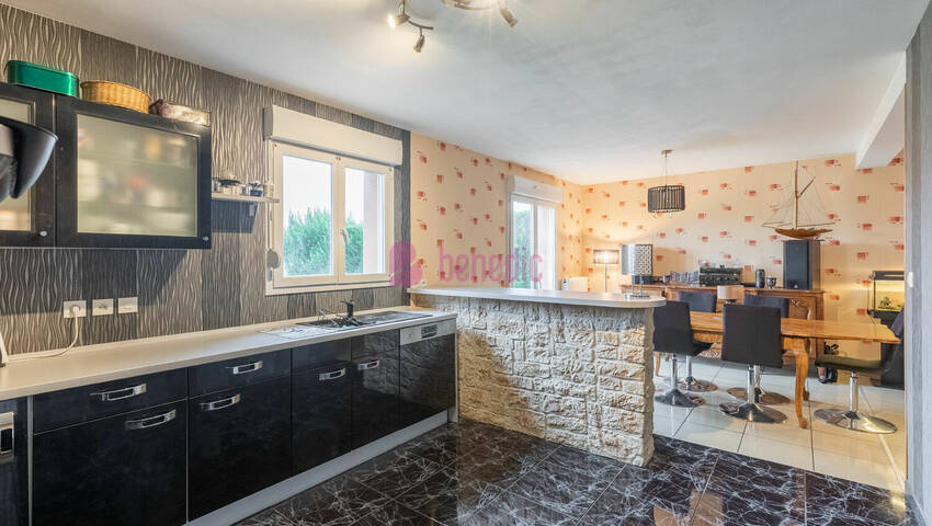 59317093g - Attribut alt par défaut.