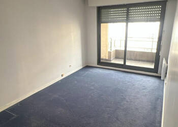 59993043b - Attribut alt par défaut.