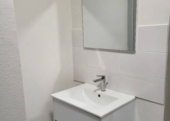 59987901b - Attribut alt par défaut.