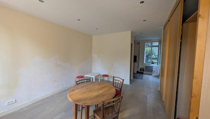 59976750b - Attribut alt par défaut.