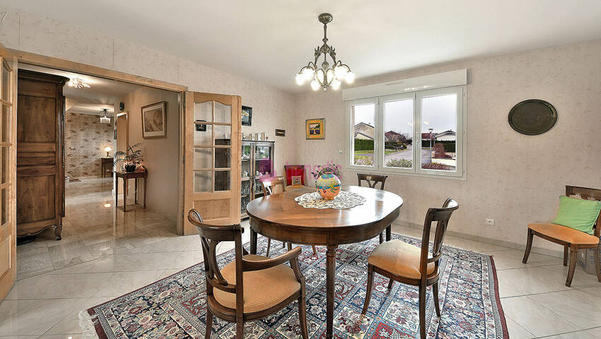 59407176e - Attribut alt par défaut.