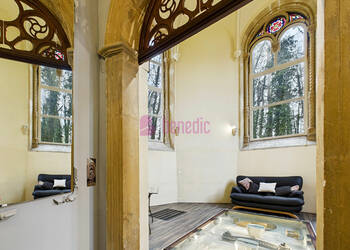 59798116c - Attribut alt par défaut.