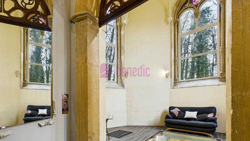 59798116c - Attribut alt par défaut.