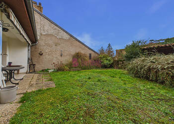 59794742b - Attribut alt par défaut.