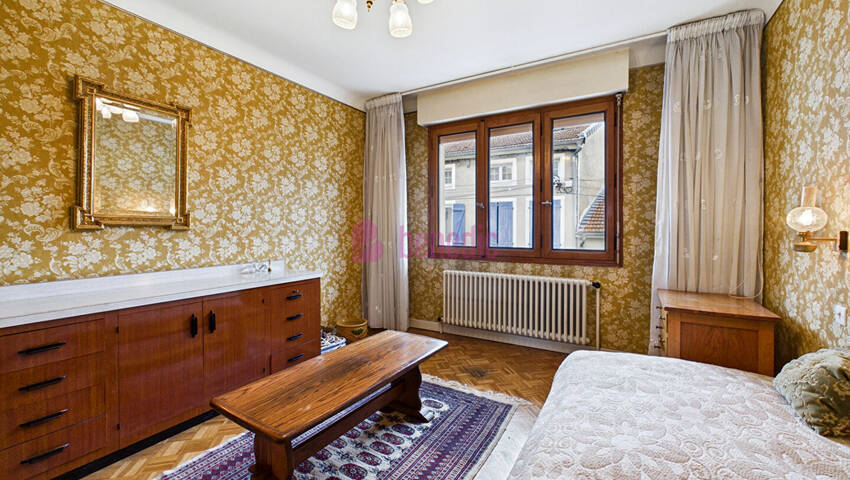 59794742j - Attribut alt par défaut.