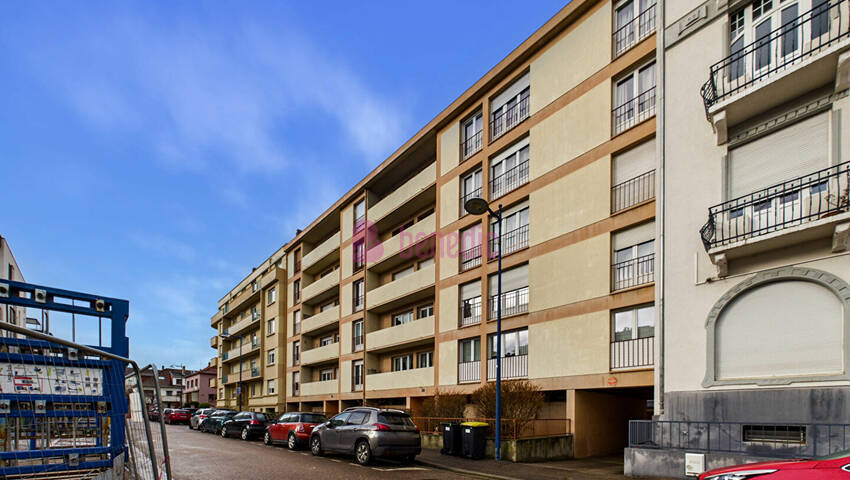 60010825a - Attribut alt par défaut.