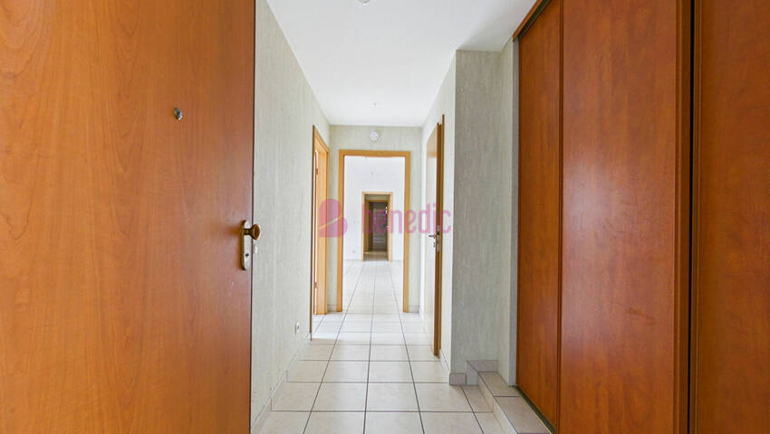 59813445g - Attribut alt par défaut.