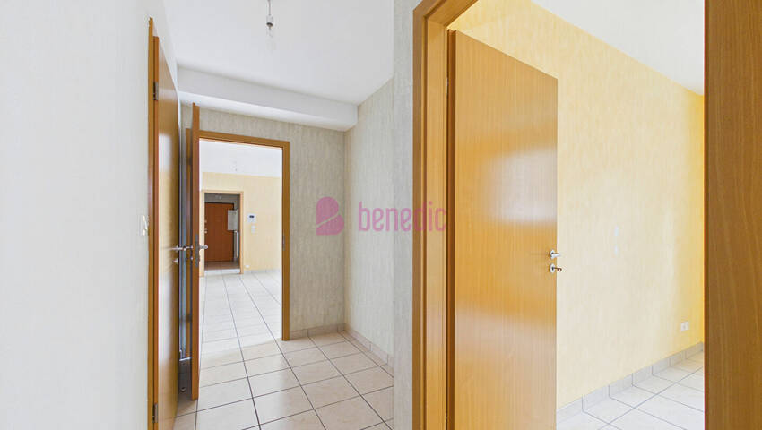 59813445l - Attribut alt par défaut.