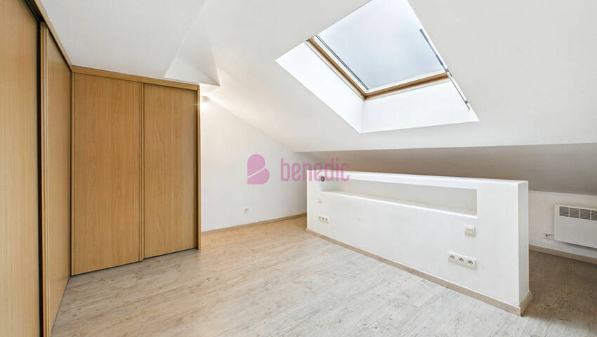 59812457k - Attribut alt par défaut.