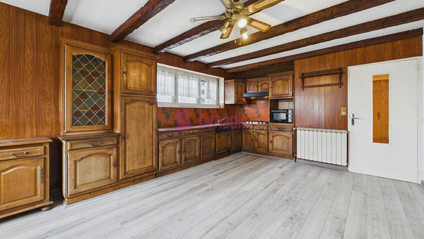 59706852b - Attribut alt par défaut.