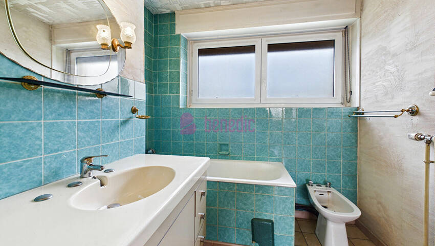 59706852f - Attribut alt par défaut.