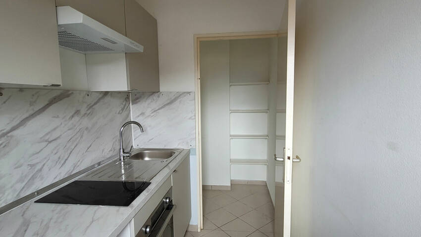 60014614b - Attribut alt par défaut.