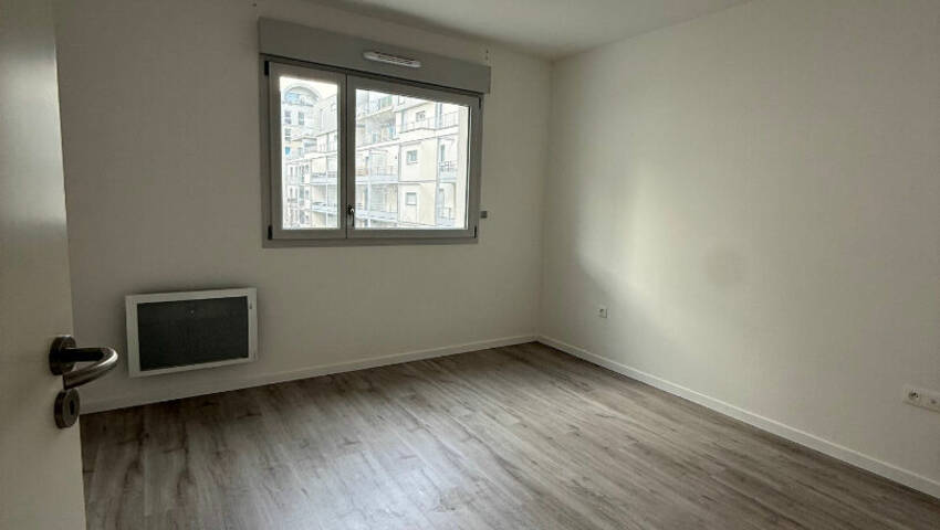 60026985f - Attribut alt par défaut.