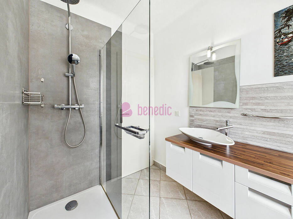 59376111f - Attribut alt par défaut.